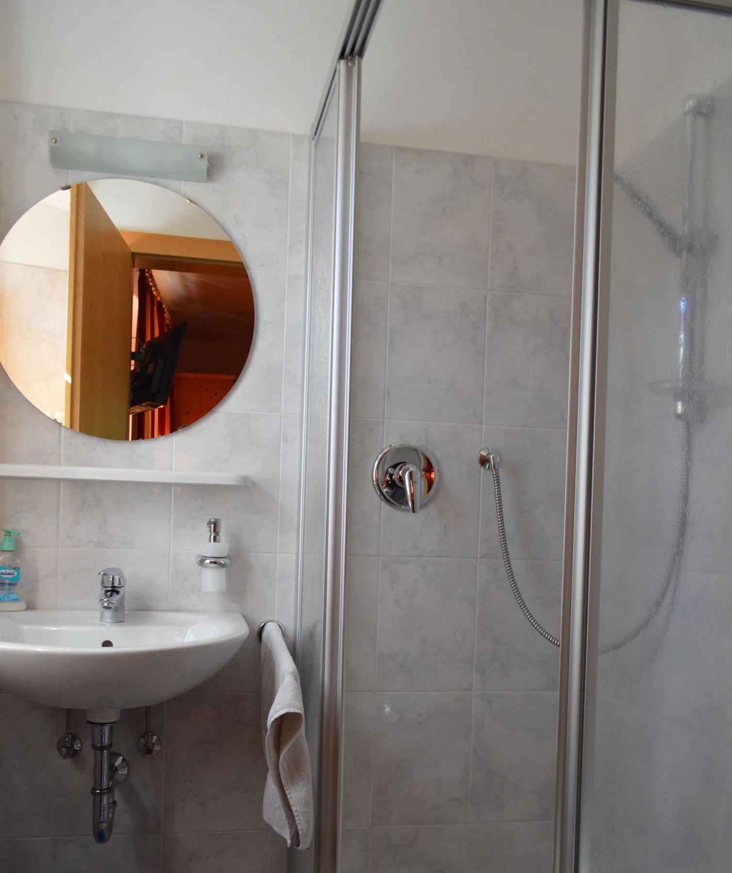 Hotel Zur Kirche Magre all' Adige 外观 照片